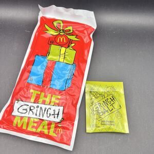 McDonald’s Grinch Socks & Salt Dill Pickle Seasoning Christmas Happy Meal NEW